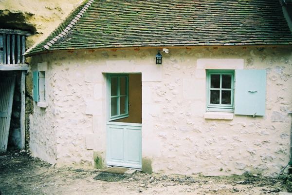 Fenêtre, portes & volet à lames bois